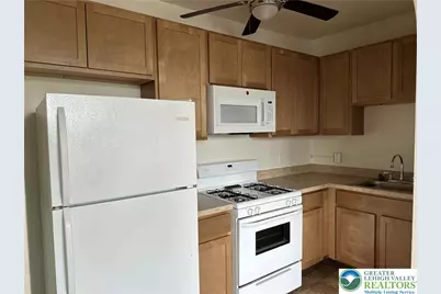 1722 W Market Street #2B, Bethlehem City, PA 18018 - Photo 11