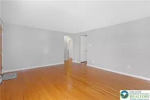1516 N 27th St, South Whitehall Township, PA 18104 - Photo 9