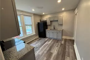 140 S 14th St, Allentown City, PA 18102 - Photo 3