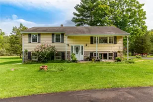 125 E Dark Hollow Rd, Tinicum Twp, PA 18947 - Photo 3