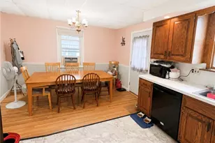 113 W Bertsch St, Lansford, PA 18232 - Photo 9