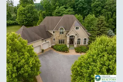 2690 Imperial Crest Lane, Lower Saucon Township, PA 18055 - Photo 3