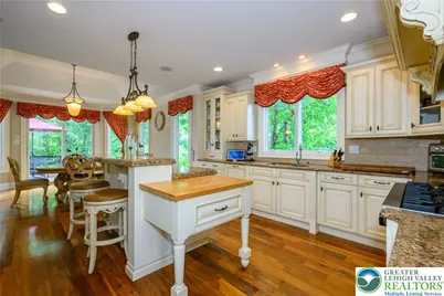 2690 Imperial Crest Lane, Lower Saucon Township, PA 18055 - Photo 15