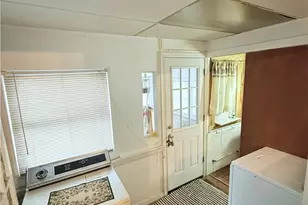 16 S 8th St, Easton, PA 18042 - Photo 11