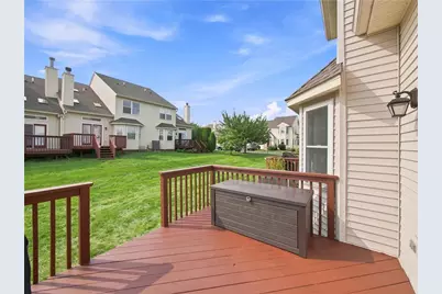 324 Surrey Place #324, Macungie Boro, PA 18062 - Photo 11