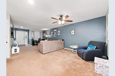 324 Surrey Place #324, Macungie Boro, PA 18062 - Photo 17