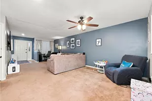 324 Surrey Pl, Macungie Boro, PA 18062 - Photo 17