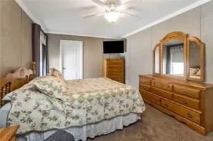 7472 Continental Cir, Upper Macungie Township, PA 18087 - Photo 31