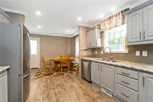 7472 Continental Cir, Upper Macungie Township, PA 18087 - Photo 15