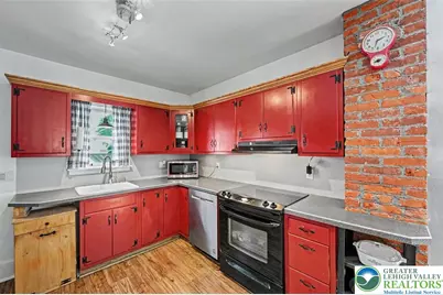 1747 W Union Boulevard, Bethlehem City, PA 18018 - Photo 31