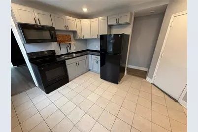 140 S 14th Street #2, Allentown City, PA 18102 - Photo 3