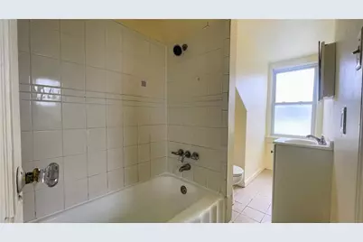 801 Bushkill Street #3, Easton, PA 18042 - Photo 9
