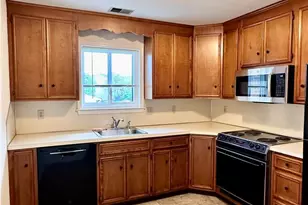 938 Cold Spring Rd, Lower Macungie Township, PA 18103 - Photo 7