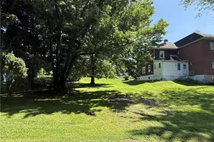 1909 4th St, Bethlehem City, PA 18020 - Photo 17