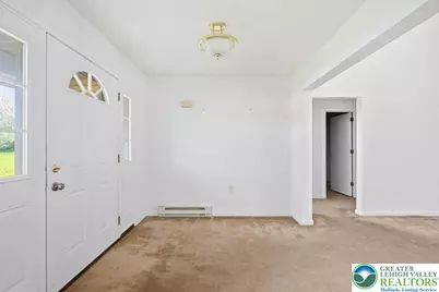 86 E Northpark Drive, Middle Smithfield, PA 18302 - Photo 9