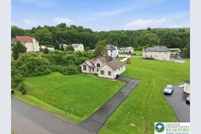 86 E Northpark Drive, Middle Smithfield, PA 18302 - Photo 5