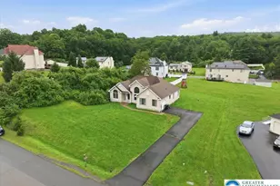 86 E Northpark Dr, Middle Smithfield, PA 18302 - Photo 5