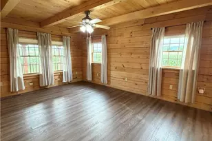 1748 Pen Argyl Rd, Plainfield Township, PA 18072 - Photo 17