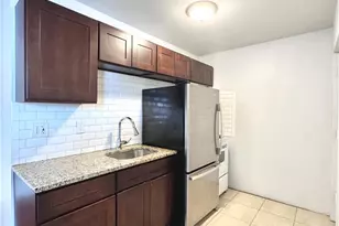 919 W Liberty St, Allentown City, PA 18102 - Photo 3