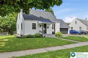 408 Maple Rd, Hellertown Boro, PA 18055 - Photo 3