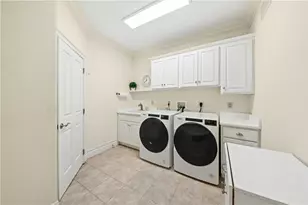 2048 Forge Run, Bethlehem City, PA 18015 - Photo 27