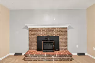 2302 Stonewall Dr, Lower Macungie Township, PA 18062 - Photo 9