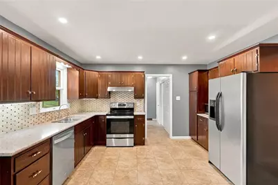 2302 Stonewall Drive, Lower Macungie Township, PA 18062 - Photo 13