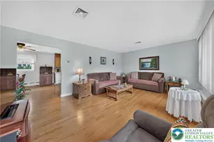 1130 Westbury Dr, Bethlehem City, PA 18017 - Photo 3