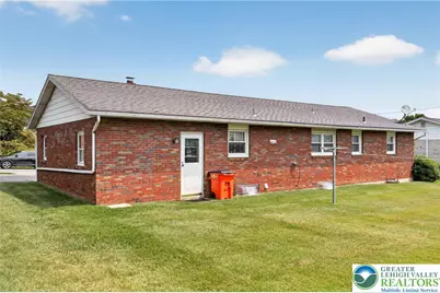 1130 Westbury Drive, Bethlehem City, PA 18017 - Photo 41