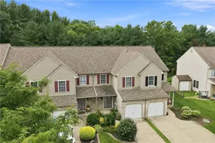 1792 Pinewind Dr, Alburtis Boro, PA 18011 - Photo 5