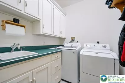 910 La Montage Drive, Lower Towamensing Tp, PA 18071 - Photo 19
