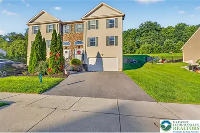 149 Frank Drive, Allen Township, PA 18067 - Photo 5
