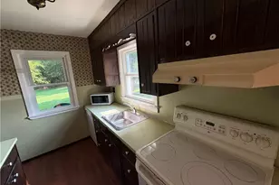 1383 Scottie Ln, Lower Saucon Township, PA 18015 - Photo 3