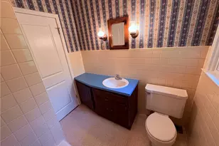 1383 Scottie Ln, Lower Saucon Township, PA 18015 - Photo 15