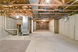 8100 Cross Creek Cir W, Upper Macungie Township, PA 18031 - Photo 35