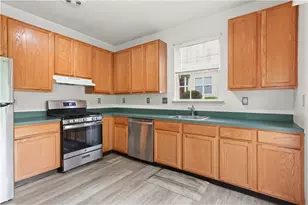 8100 Cross Creek Cir W, Upper Macungie Township, PA 18031 - Photo 15