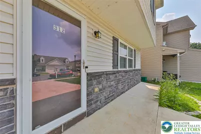 312 Central Park Avenue, Bethlehem City, PA 18018 - Photo 3