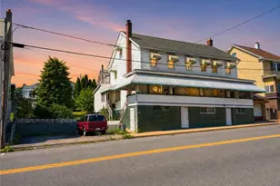 229 Patterson St, Lansford, PA 18232 - Photo 1