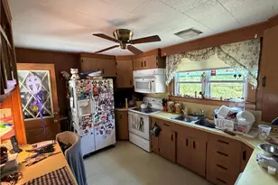229 Patterson St, Lansford, PA 18232 - Photo 9