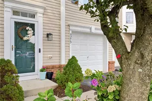 5275 Chandler Way, South Whitehall Township, PA 18069 - Photo 3