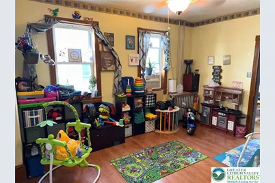 246 E Ludlow Street, Summit Hill, PA 18250 - Photo 5