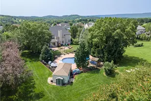 129 Chase Hollow Dr, Bushkill Twp, PA 18064 - Photo 59