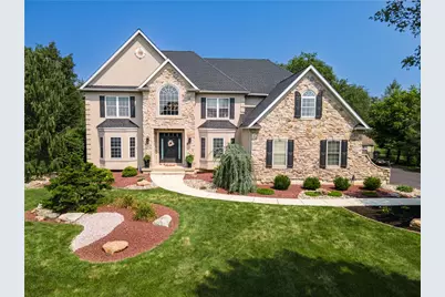129 Chase Hollow Drive, Bushkill Twp, PA 18064 - Photo 1