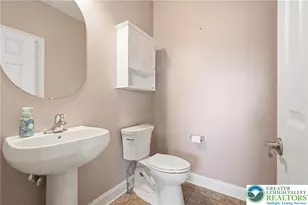 245 E Dell Rd, Bushkill Twp, PA 18014 - Photo 29