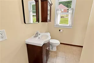 1135 E Susquehanna St, Salisbury Township, PA 18103 - Photo 19
