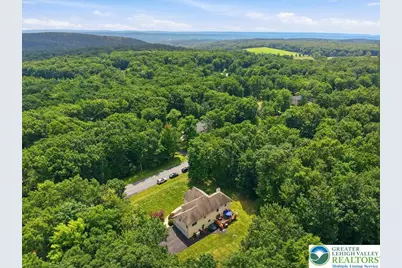 1220 Overlook Court, Chestnuthill Twp, PA 18353 - Photo 17