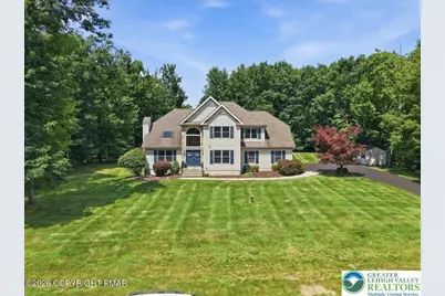 1220 Overlook Court, Chestnuthill Twp, PA 18353 - Photo 7