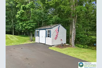 1220 Overlook Court, Chestnuthill Twp, PA 18353 - Photo 11
