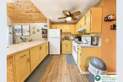 5608 Pembrook Drive, Coolbaugh Twp, PA 18466 - Photo 15