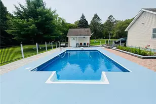 118 Crabapple Ln, Stroud Twp, PA 18301 - Photo 9